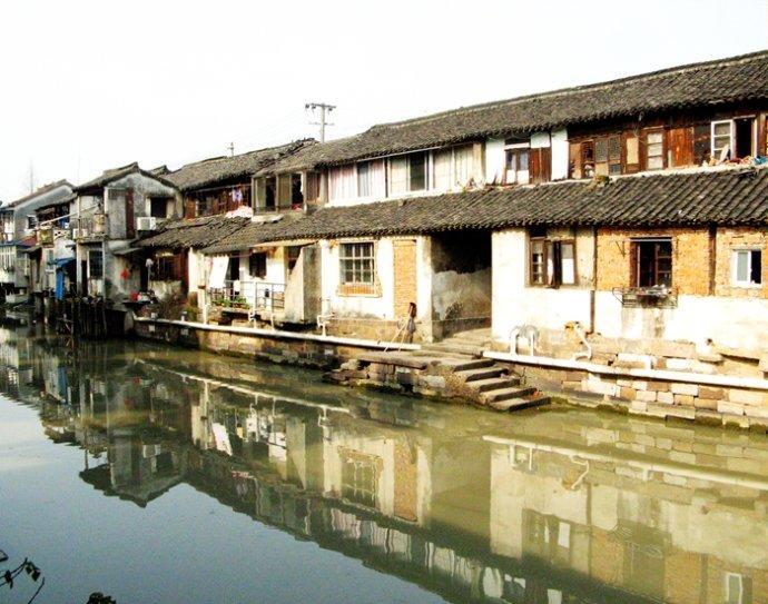 波兰学者：“一带一路”倡议得到了市场的验证